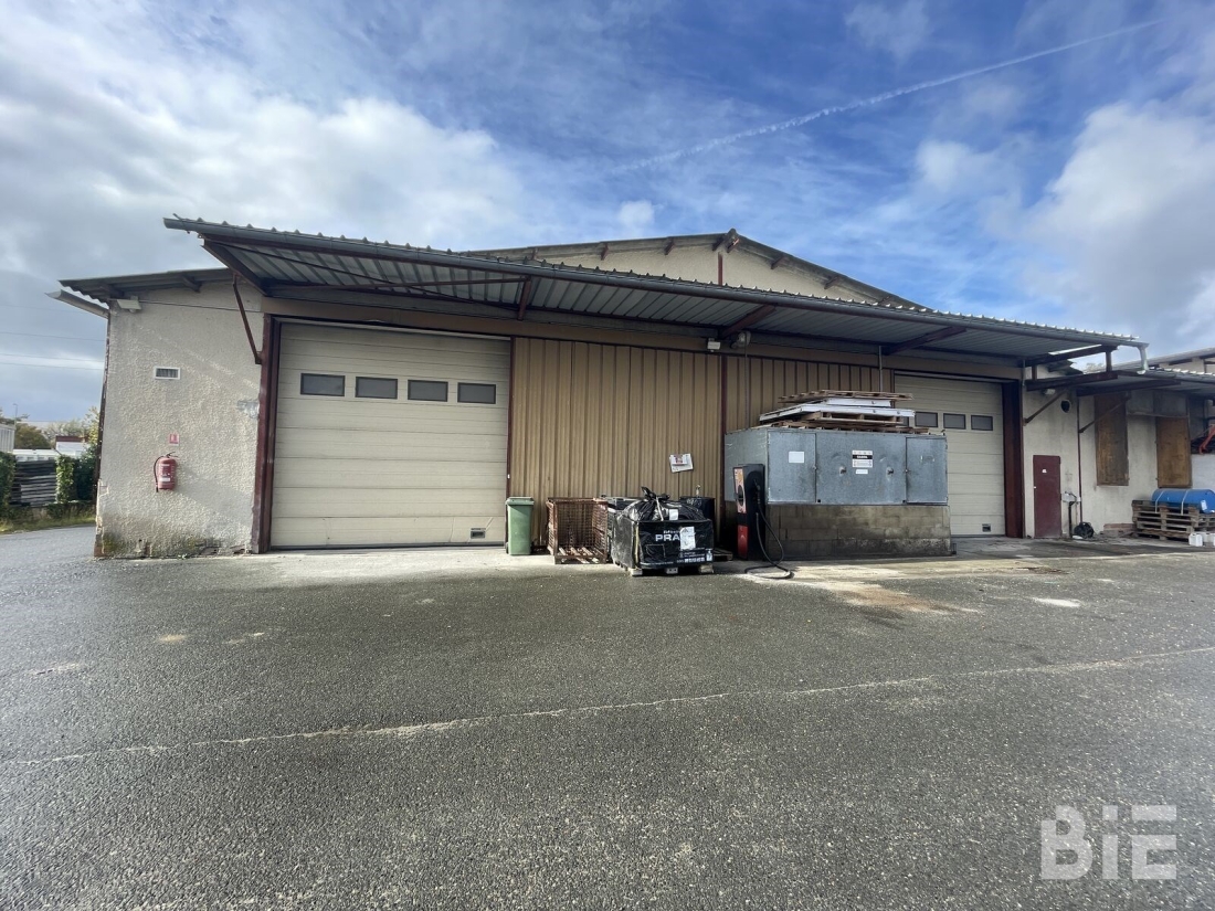 Photo 7 – Location entrepôts / activités	PESSAC (33600)