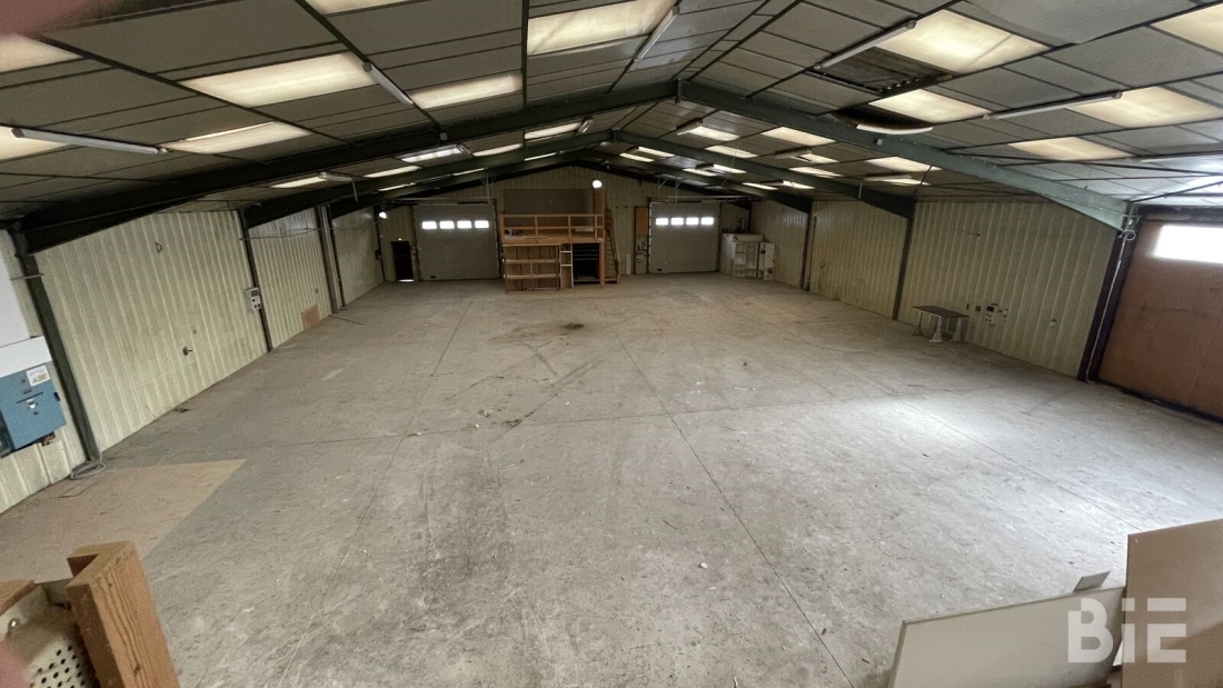 Photo 14 – Location entrepôts / activités	PESSAC (33600)