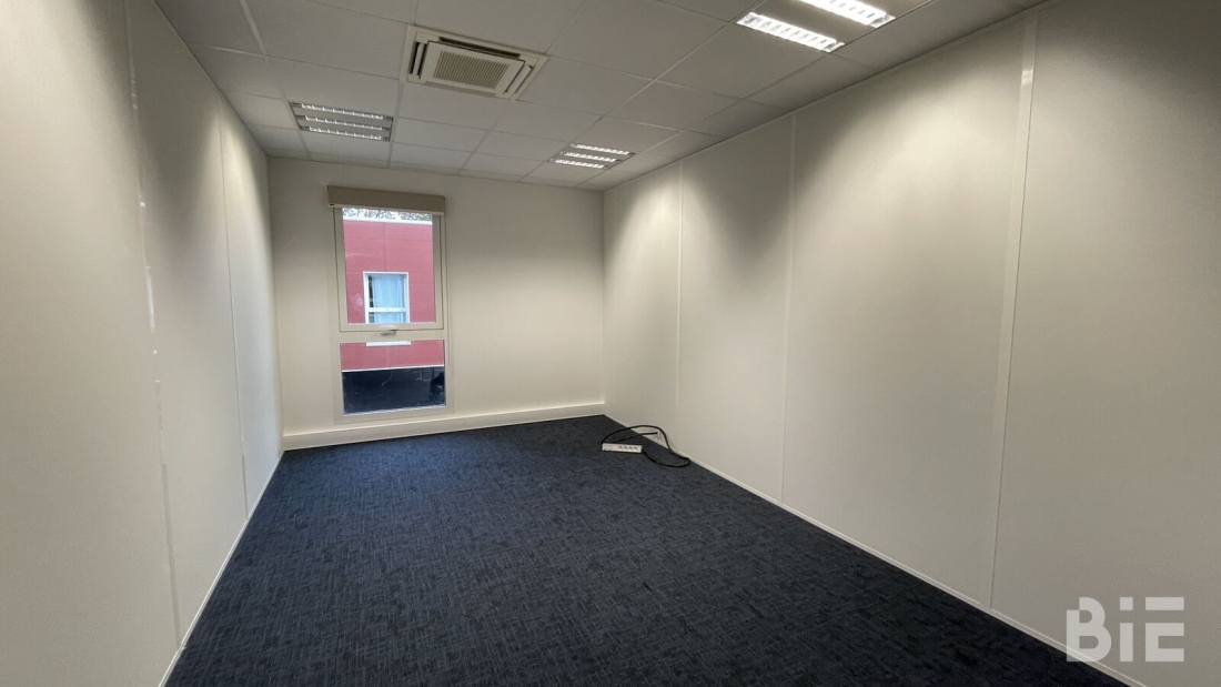 Photo 5 – Location bureaux	LE HAILLAN (33185)