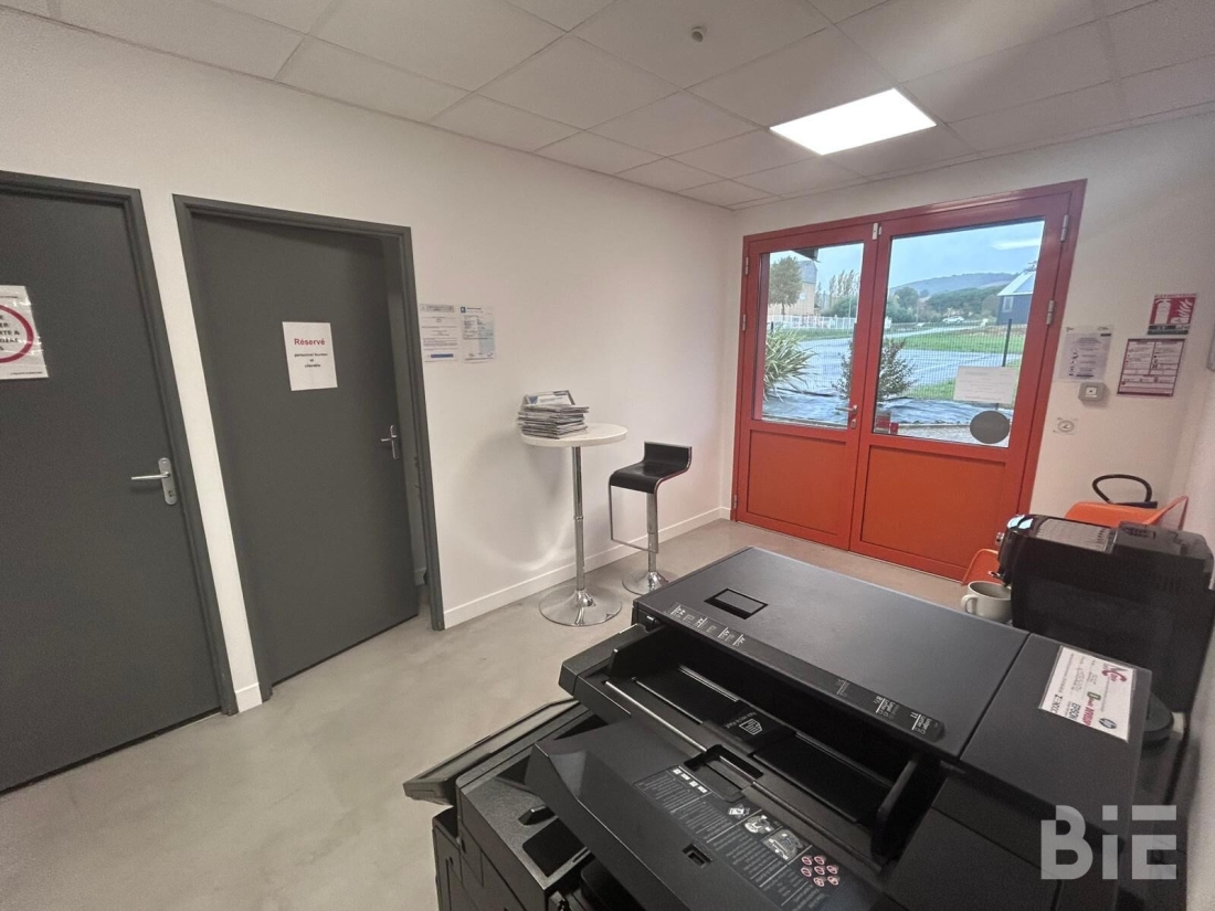 Photo 5 – Vente entrepôts / activités	SERIGNAC (82500)