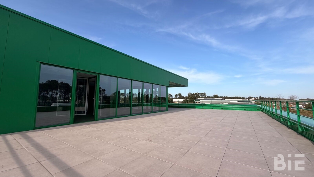 Photo 14 – Location entrepôts / activités	MIOS (33380)