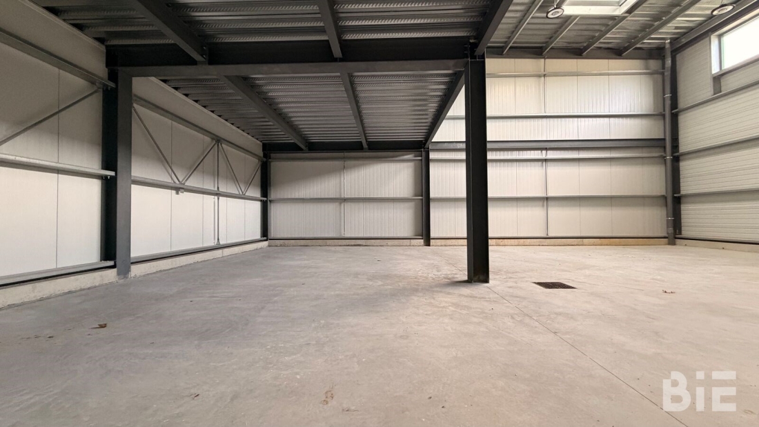 Photo 9 – Location entrepôts / activités	MIOS (33380)