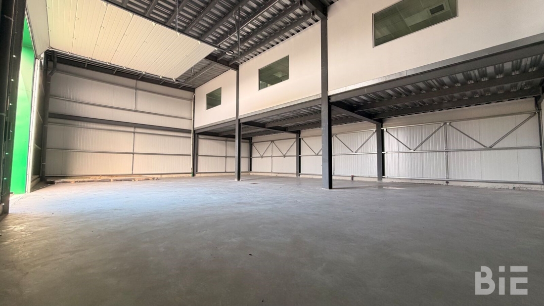 Photo 7 – Location entrepôts / activités	MIOS (33380)