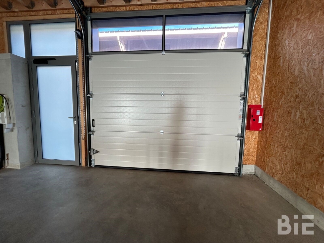 Photo 4 – Vente entrepôts / activités	LE HAILLAN (33185)