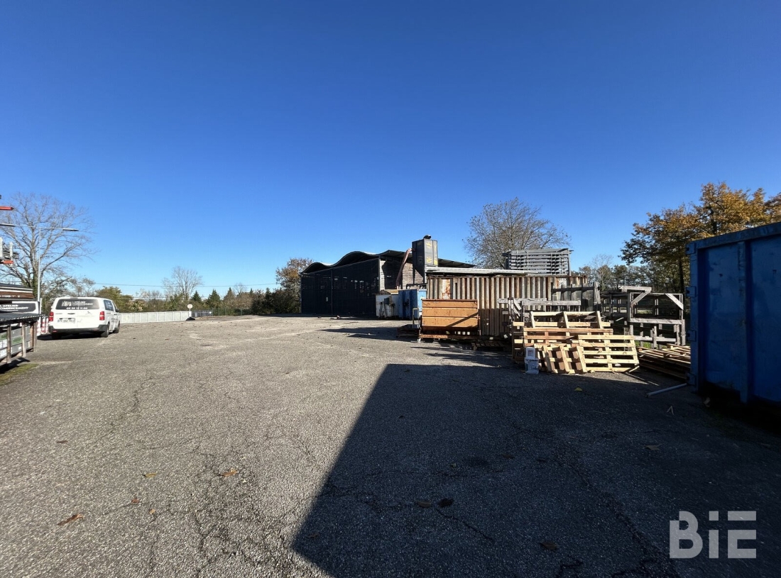 Photo 2 – Location entrepôts / activités	MERIGNAC (33700)