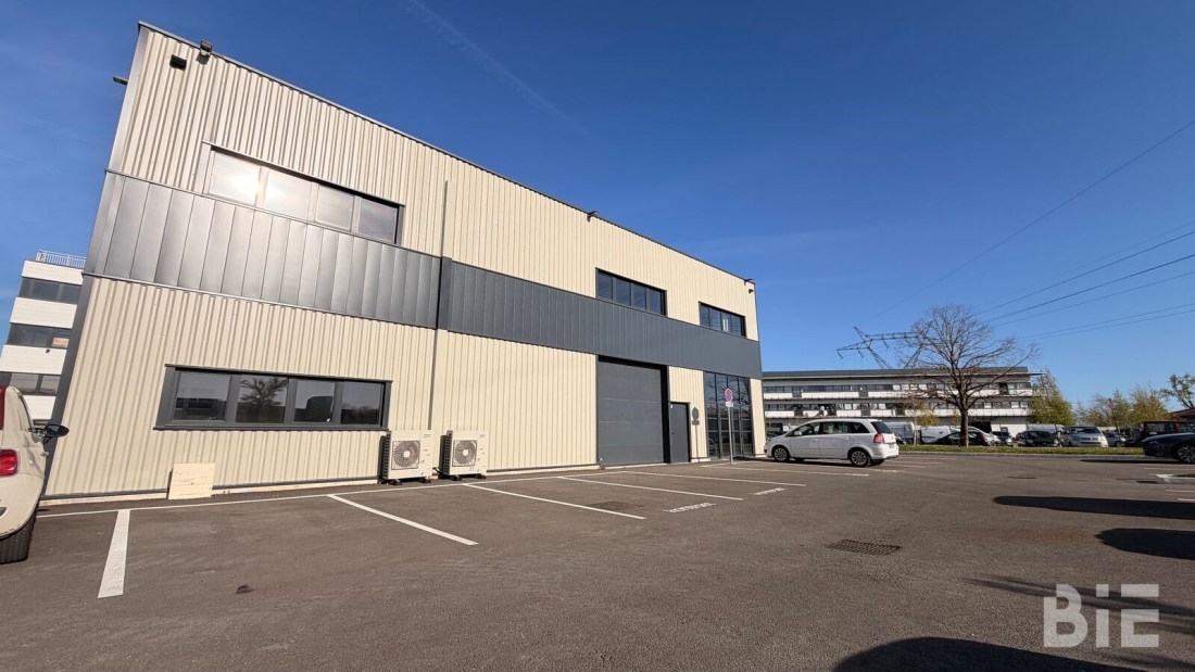 Photo 3 – Vente entrepôts / activités	ARTIGUES PRES BORDEAUX (33370)