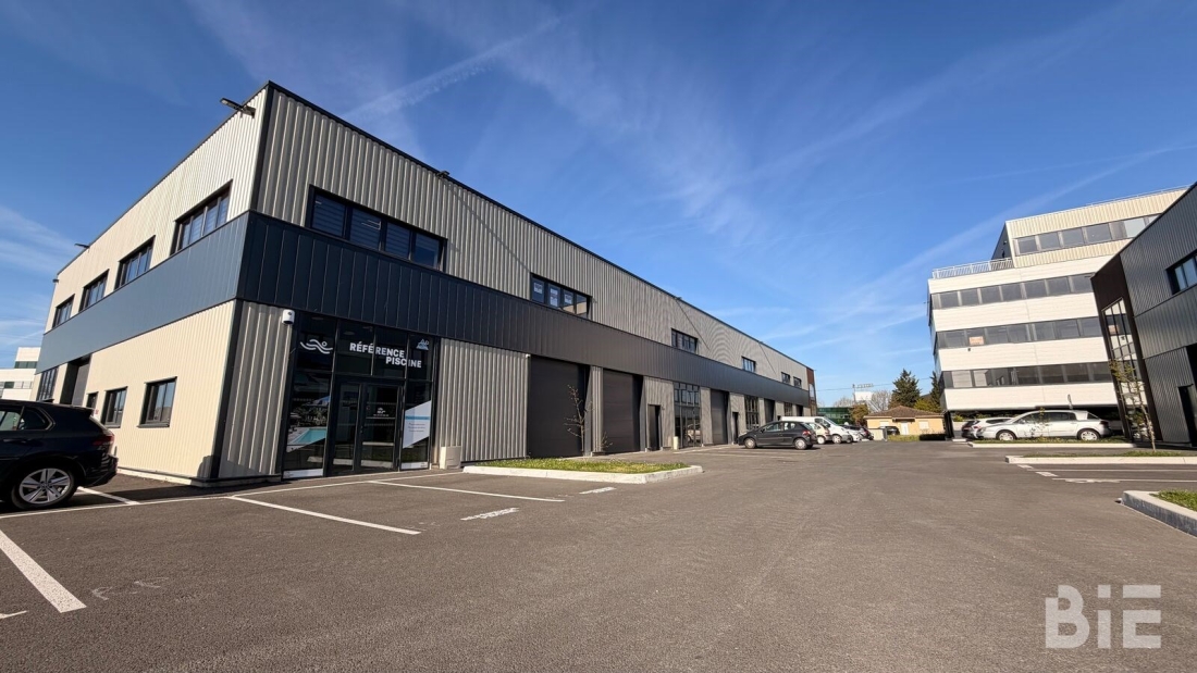 Photo 2 – Vente entrepôts / activités	ARTIGUES PRES BORDEAUX (33370)