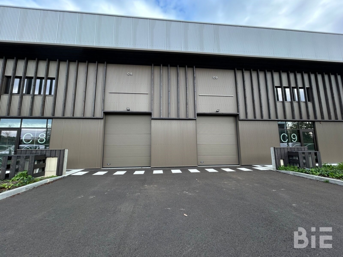 Photo 9 – Location entrepôts / activités	MERIGNAC (33700)