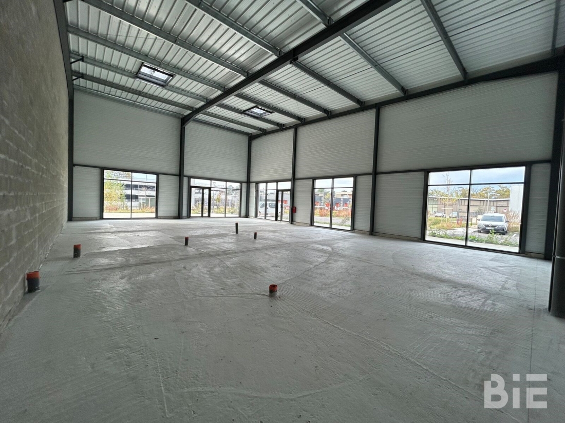 Photo 6 – Location entrepôts / activités	MERIGNAC (33700)