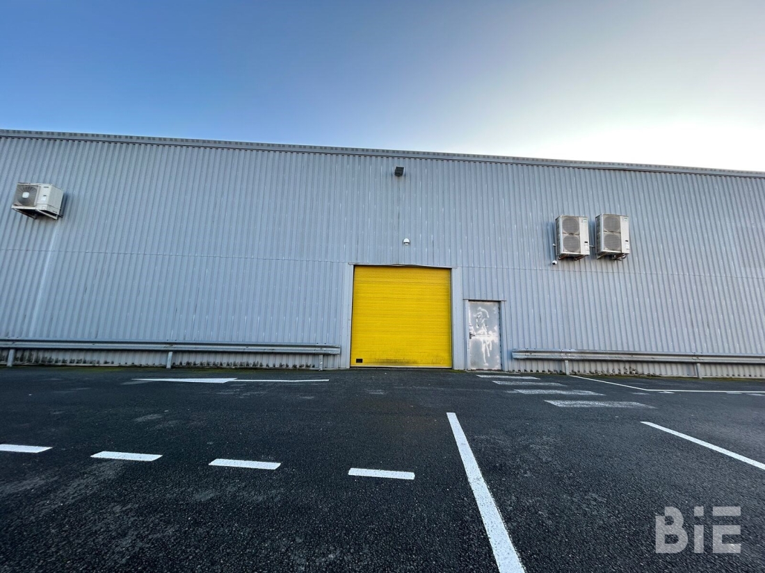 Photo 7 – Location entrepôts / activités	MERIGNAC (33700)