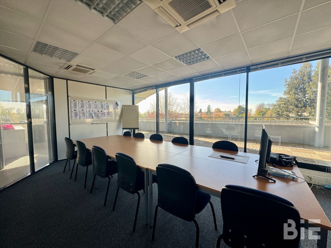 Photo 2 – Location bureaux	FLOIRAC (33270)
