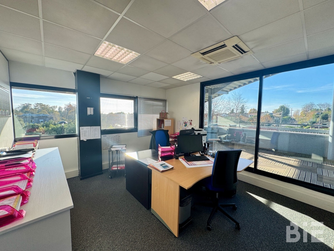 Photo 2 – Location bureaux	FLOIRAC (33270)