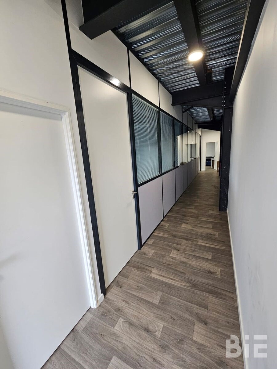 Photo 4 – Location bureaux	SAINT MEDARD D'EYRANS (33650)