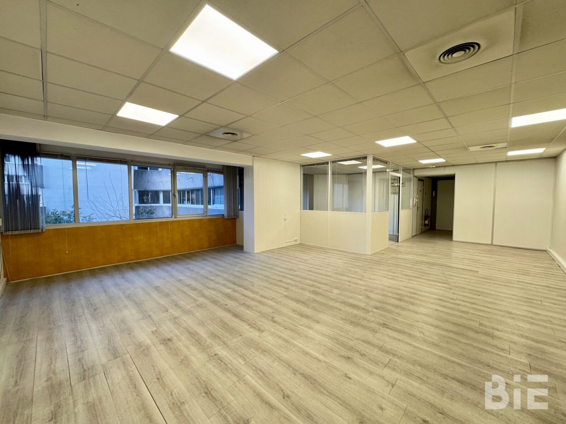 Photo 3 – Vente bureaux	BORDEAUX (33000)