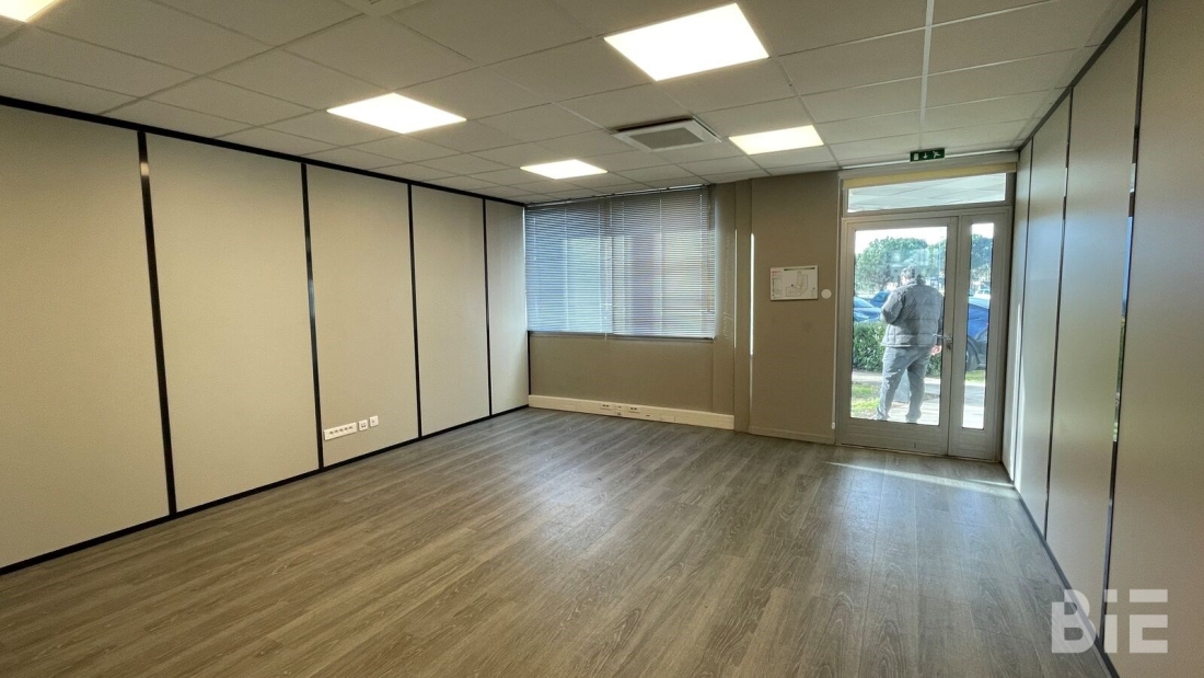 Photo 9 – Location bureaux	MERIGNAC (33700)