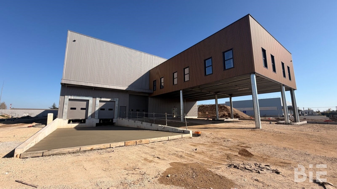 Photo 2 – Location entrepôts / activités	BLANQUEFORT (33290)