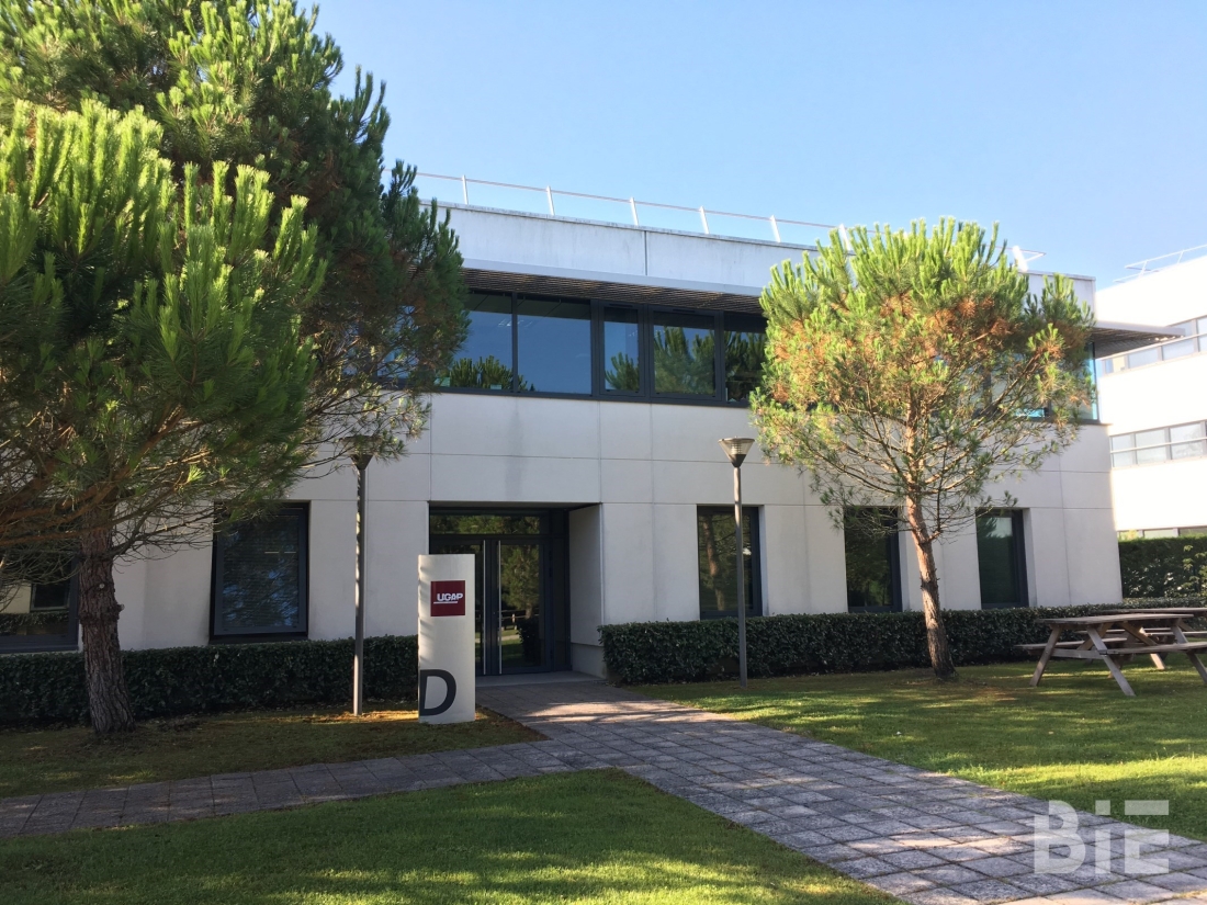 Photo 2 – Location bureaux	MERIGNAC (33700)