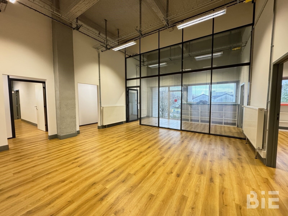 Photo 2 – Location bureaux	BEGLES (33130)