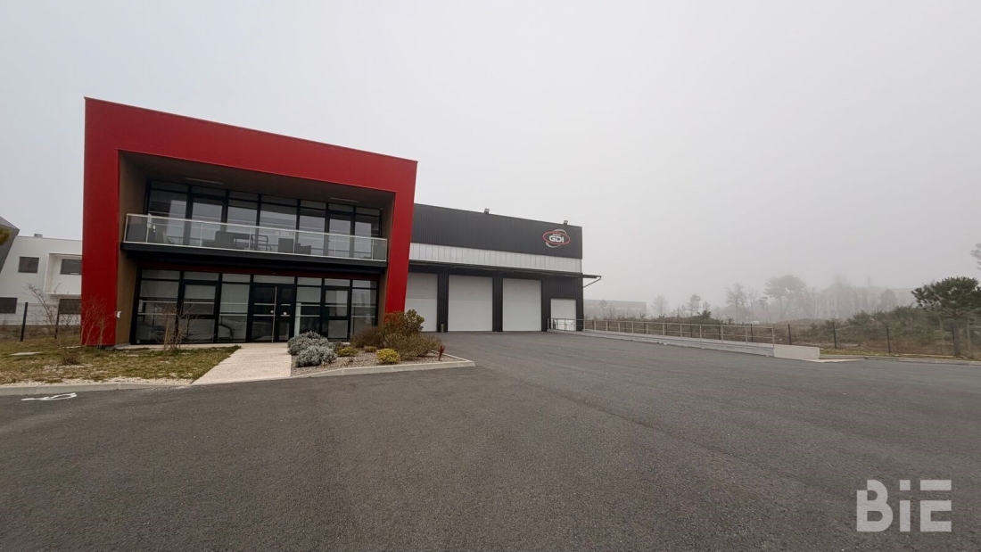 Photo 2 – Vente entrepôts / activités	MERIGNAC (33700)