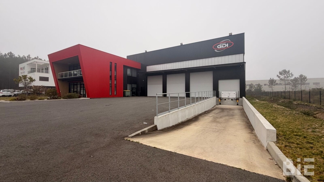 Photo 1 – Vente entrepôts / activités	MERIGNAC (33700)