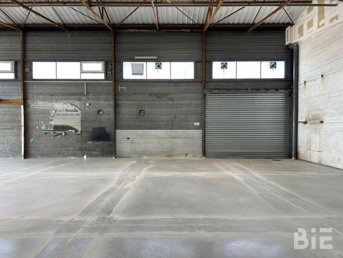 Photo 3 – Location entrepôts / activités	BORDEAUX (33300)