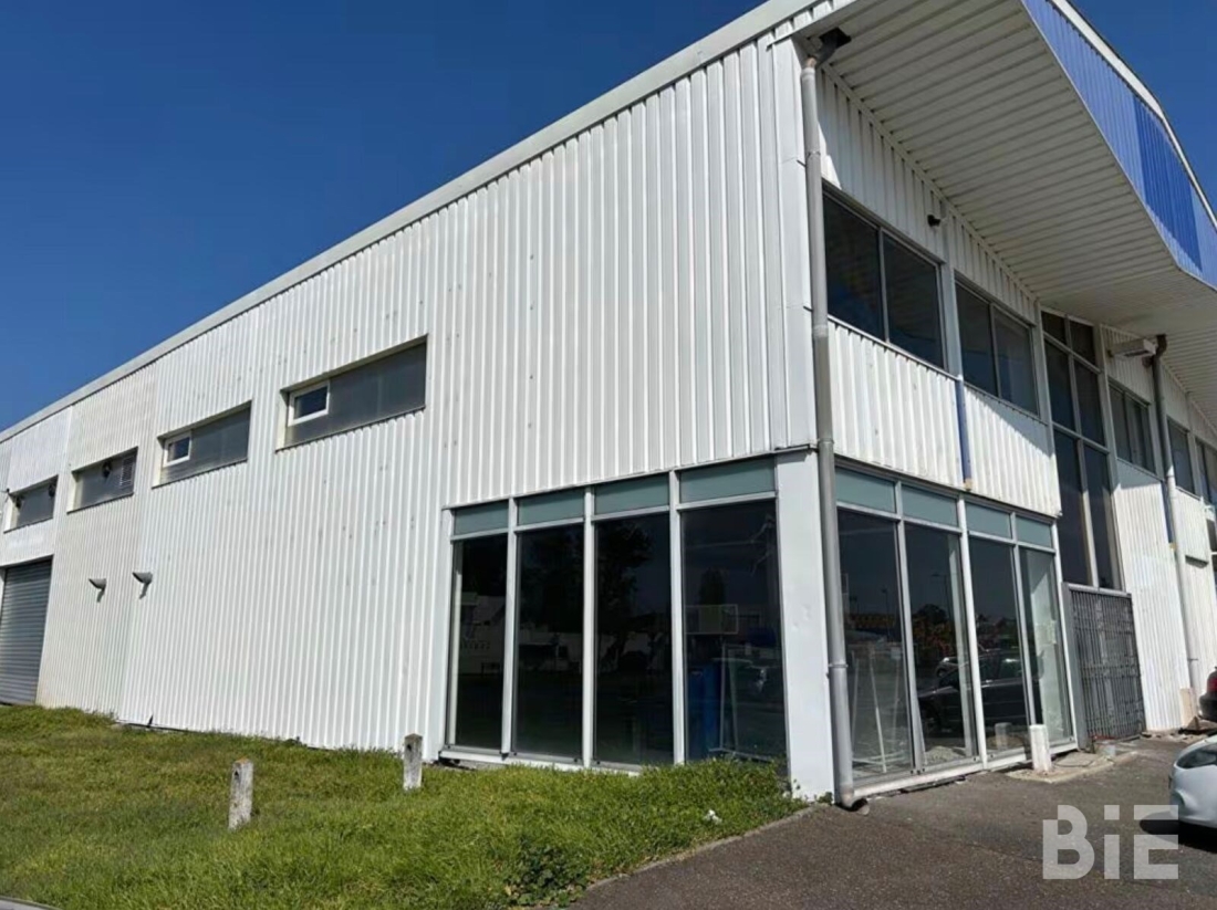Photo 4 – Location entrepôts / activités	BORDEAUX (33300)