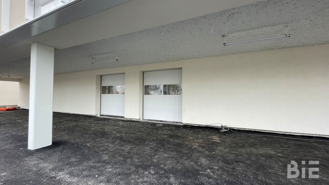 Photo 4 – Location entrepôts / activités	BRUGES (33520)