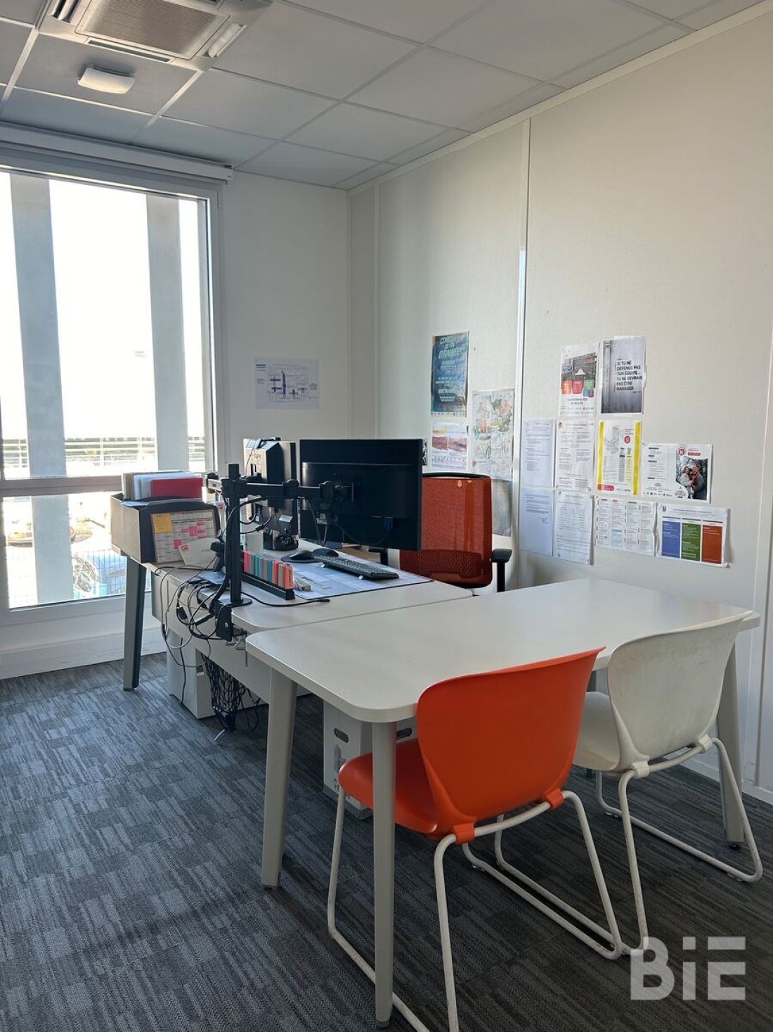 Photo 2 – Location bureaux	BRUGES (33520)