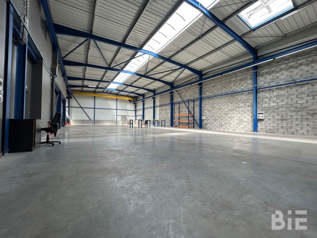 Photo 6 – Location entrepôts / activités	SAINT JEAN D'ILLAC (33127)