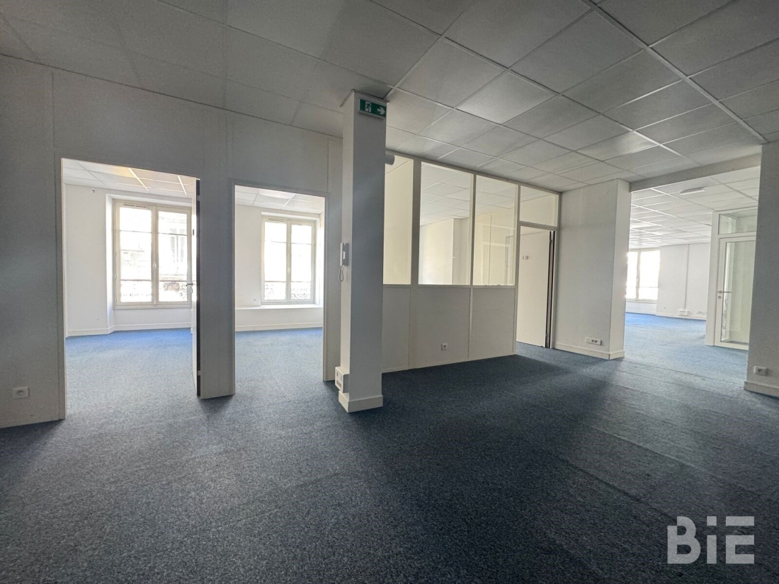Photo 3 – Location bureaux	BORDEAUX (33000)
