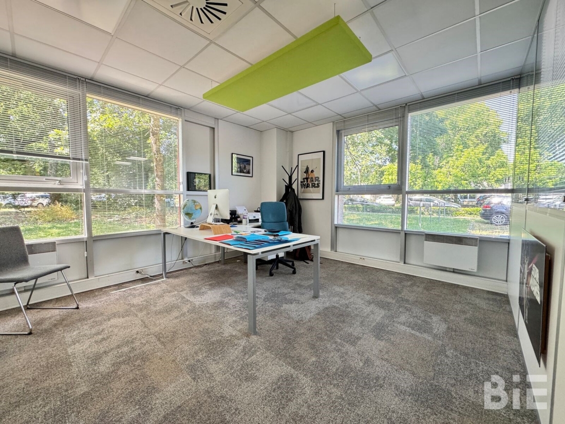 Photo 2 – Vente bureaux	PESSAC (33600)