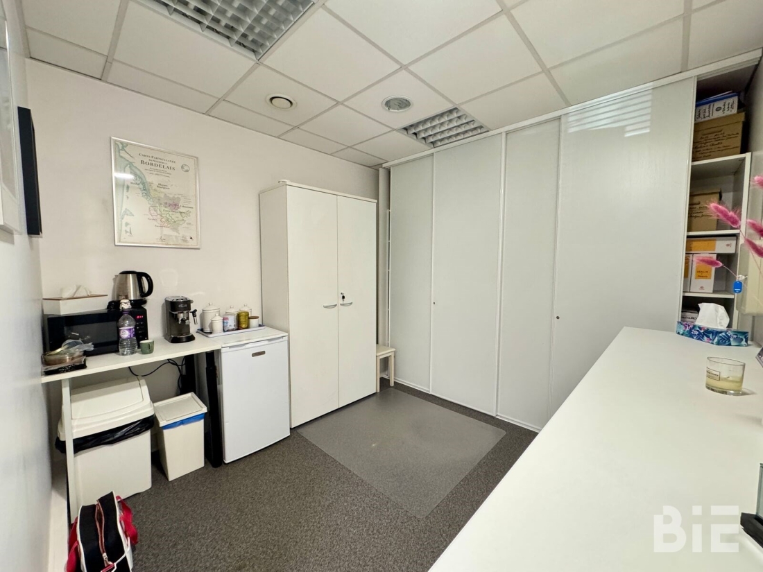 Photo 4 – Vente bureaux	PESSAC (33600)