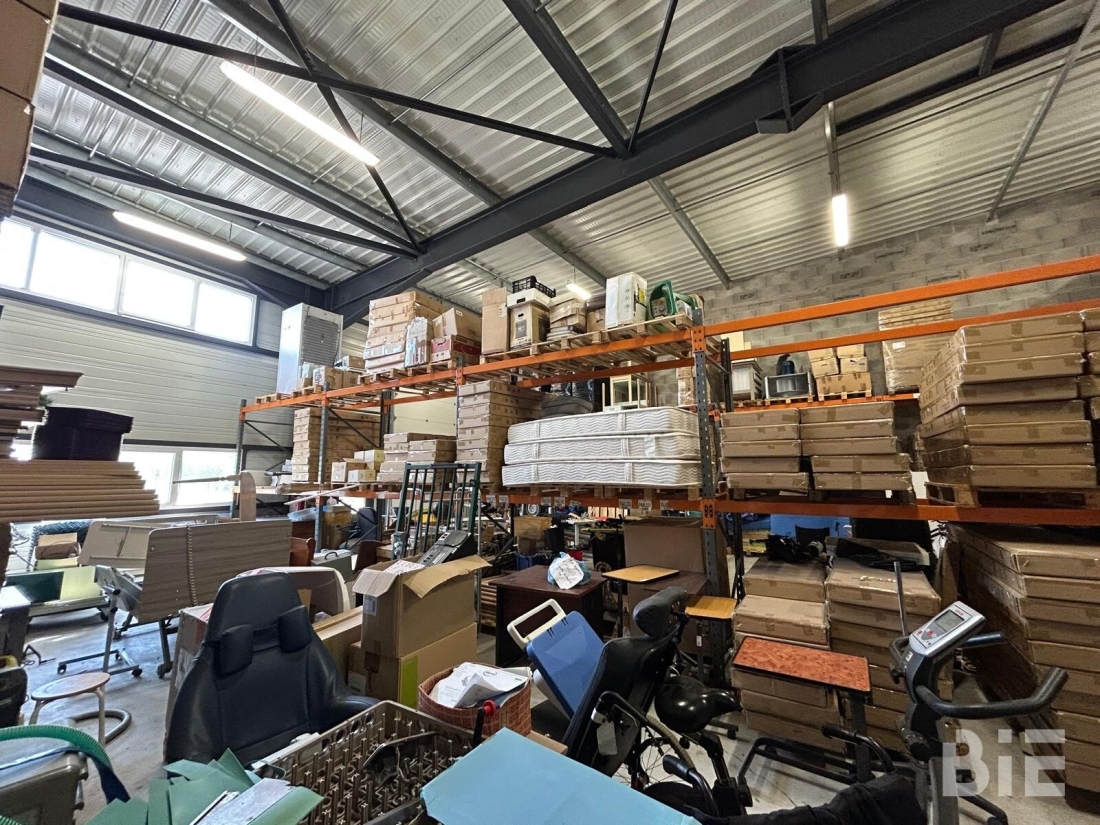 Photo 7 – Vente entrepôts / activités	MARTIGNAS SUR JALLE (33127)