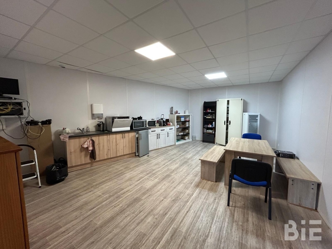 Photo 5 – Vente entrepôts / activités	MARTIGNAS SUR JALLE (33127)