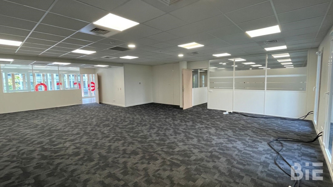 Photo 2 – Location bureaux	BRUGES (33520)