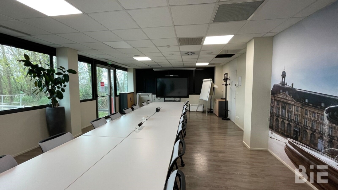 Photo 4 – Location bureaux	BRUGES (33520)