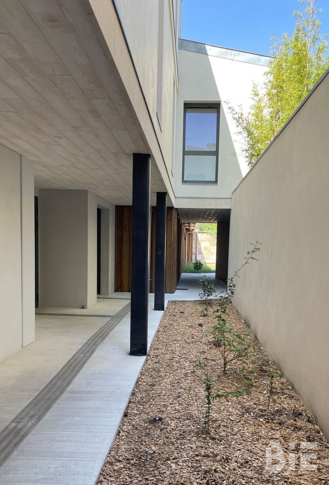 Photo 2 – Location bureaux	BORDEAUX (33800)