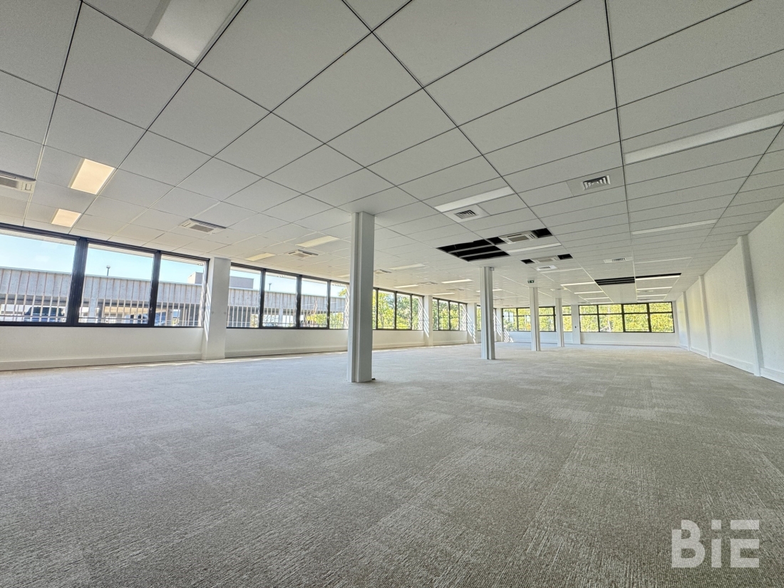 Photo 2 – Location bureaux	MERIGNAC (33700)