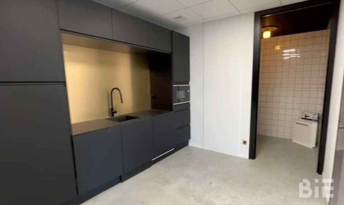 Photo 5 – Location entrepôts / activités	MERIGNAC (33700)
