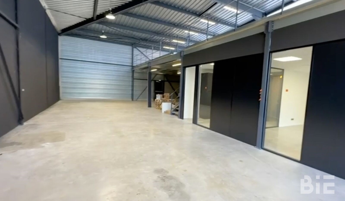 Photo 7 – Location entrepôts / activités	MERIGNAC (33700)