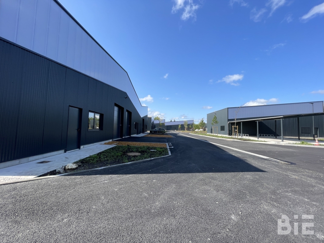 Photo 3 – Location entrepôts / activités	MERIGNAC (33700)