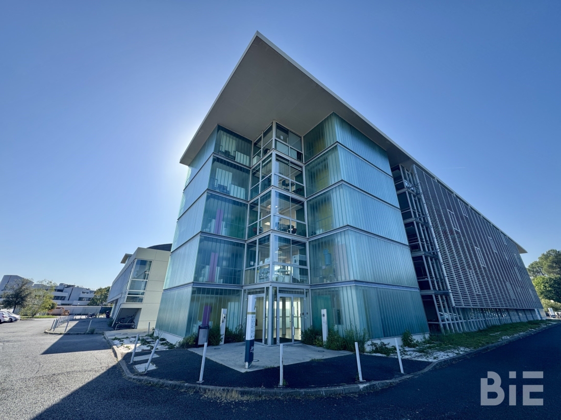 Photo 1 – Location bureaux	MERIGNAC (33700)