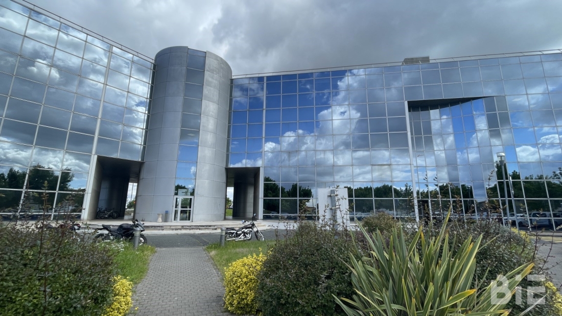 Photo 1 – Location bureaux	BEGLES (33130)