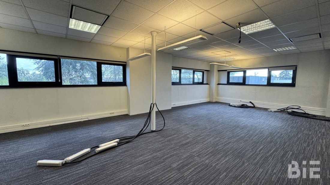 Photo 4 – Location bureaux	VILLENAVE D'ORNON (33140)