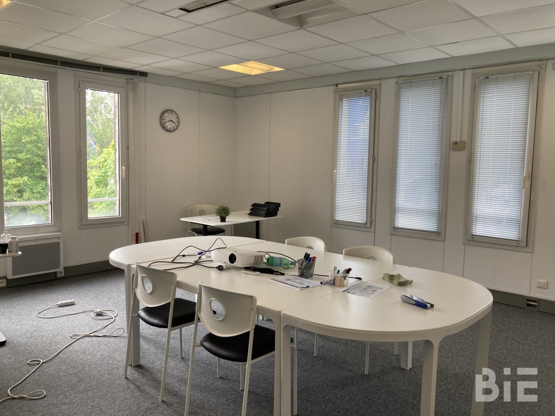 Photo 3 – Location bureaux	BORDEAUX (33300)