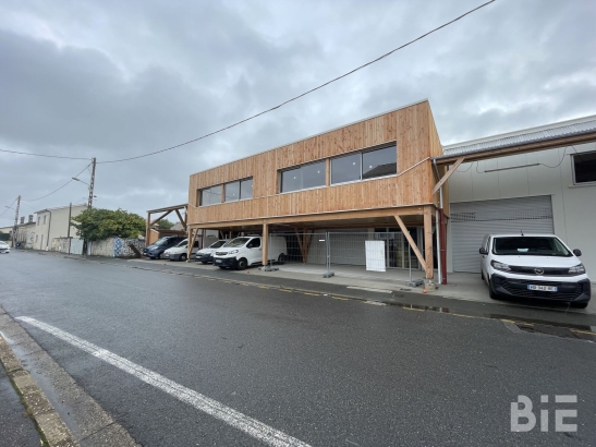 Photo 1 – Location entrepôts / activités	BEGLES (33130)