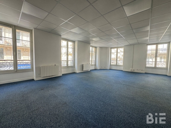 Photo 1 – Location bureaux	BORDEAUX (33000)