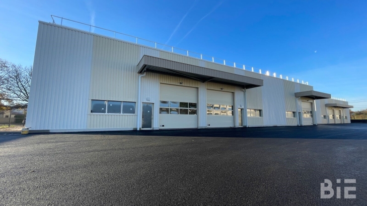 Photo 1 – Vente entrepôts / activités	BLANQUEFORT (33290)