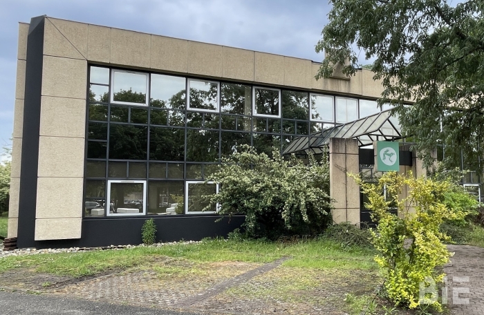 Photo 1 – Location bureaux	PESSAC (33600)