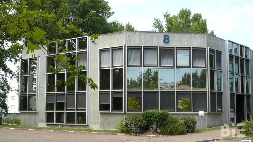 Photo 1 – Location bureaux	BRUGES (33520)